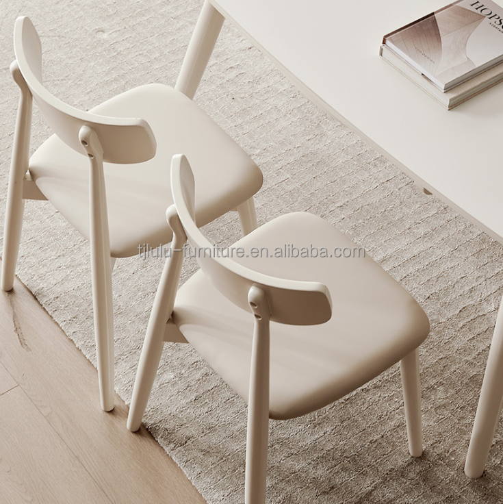 Nordic Style Dining Room Chair with Solid Wood Legs and Fabric Cover in Nitrolacquer Finish