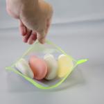 Waterproof Lightweight Zipper Plastic Storage Bag with Solid Pattern