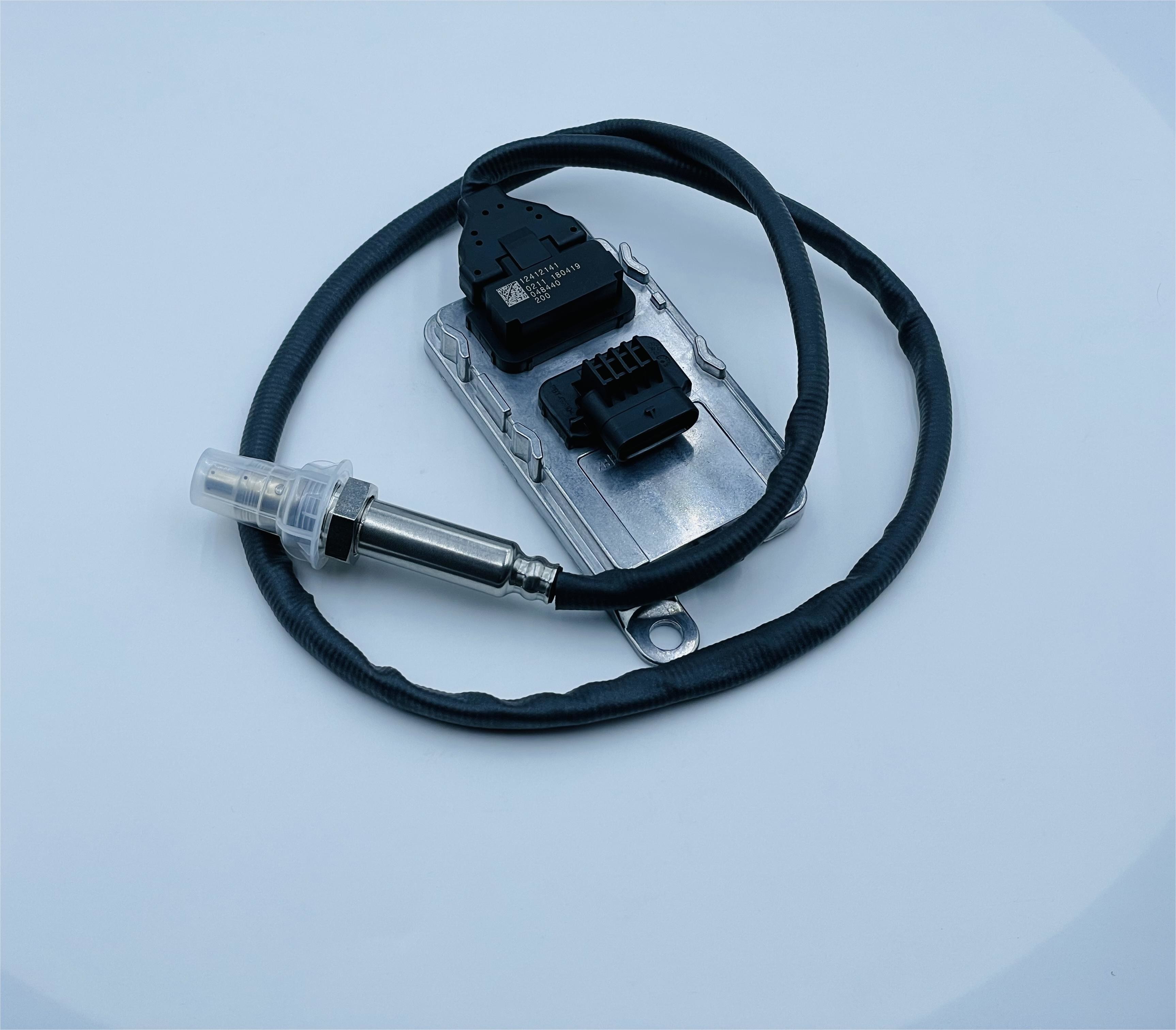 24V Nitrogen Oxide NOx Sensor Fit For LIEBHERR OEM 12412151 SNS0910