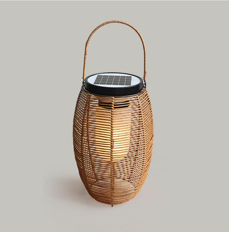 IP65 Rattan Woven Solar Lights , 3500K Rattan Solar Powered Garden Lantern