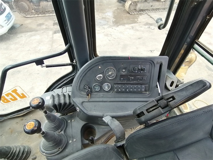 Original Hydraulic Pump Used JCB 3CX Backhoe Loader 6.07 tons Rated Load Good Condition