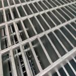 45mm Pitch 8mm Galvanized Steel Grating For Industrial Platforms