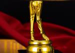 Golf Abstract Figure Design Plastic Gold Trophy Cup For Golf Tournament