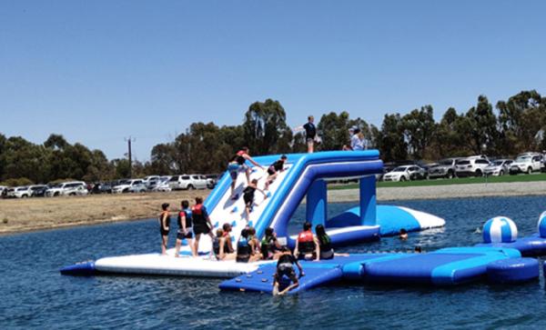 TUV Certified Anti- UV 0.9mm PVC Tarpaulin Inflatable Water Jumping Pillow For