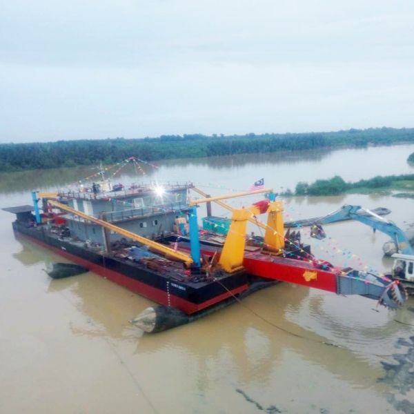 20 Inch Cutter Suction Dredger And Mud Dredger For River Dredging Projects
