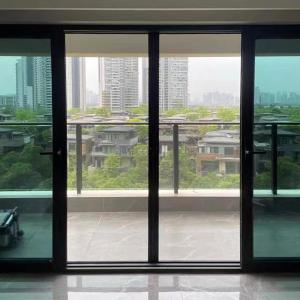 China Adjustable Torsion Retractable Screen Door Systems Mosquito Fly Screen on sale