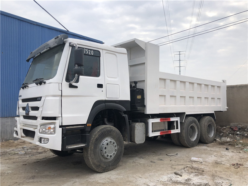 Good Condition Hot Selling 2016 Model Used HOWO 6X4 12 Wheeler 20 Ton Dump Truck for Transportation