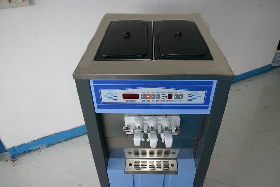 Oceanpower Economical 3 flavors Soft Ice Cream Machine OP3328D/OP3331D