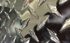 Wholesale 3003 H32 4X8 Aluminum Diamond Tread Sheet For Trailer Floor / Car / Stair from china suppliers