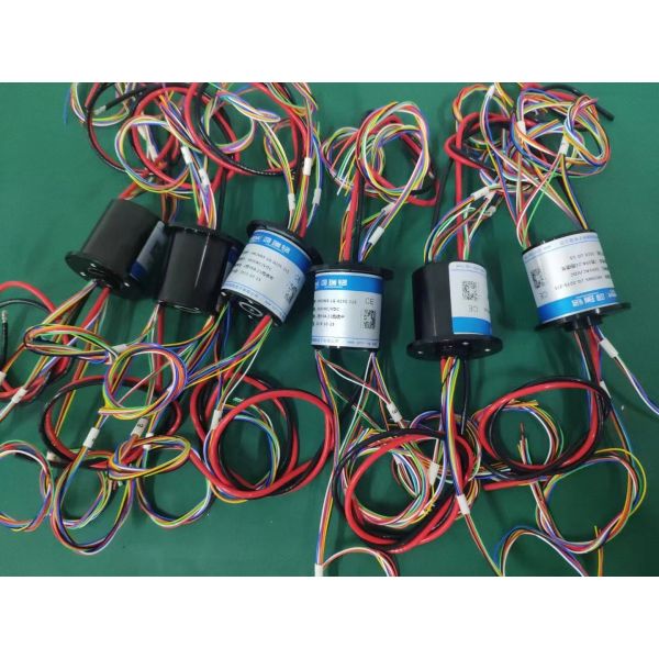 0.1~100A 1500rpm Rotary Slip Rings Small Electrical Slip Ring Anti Interference