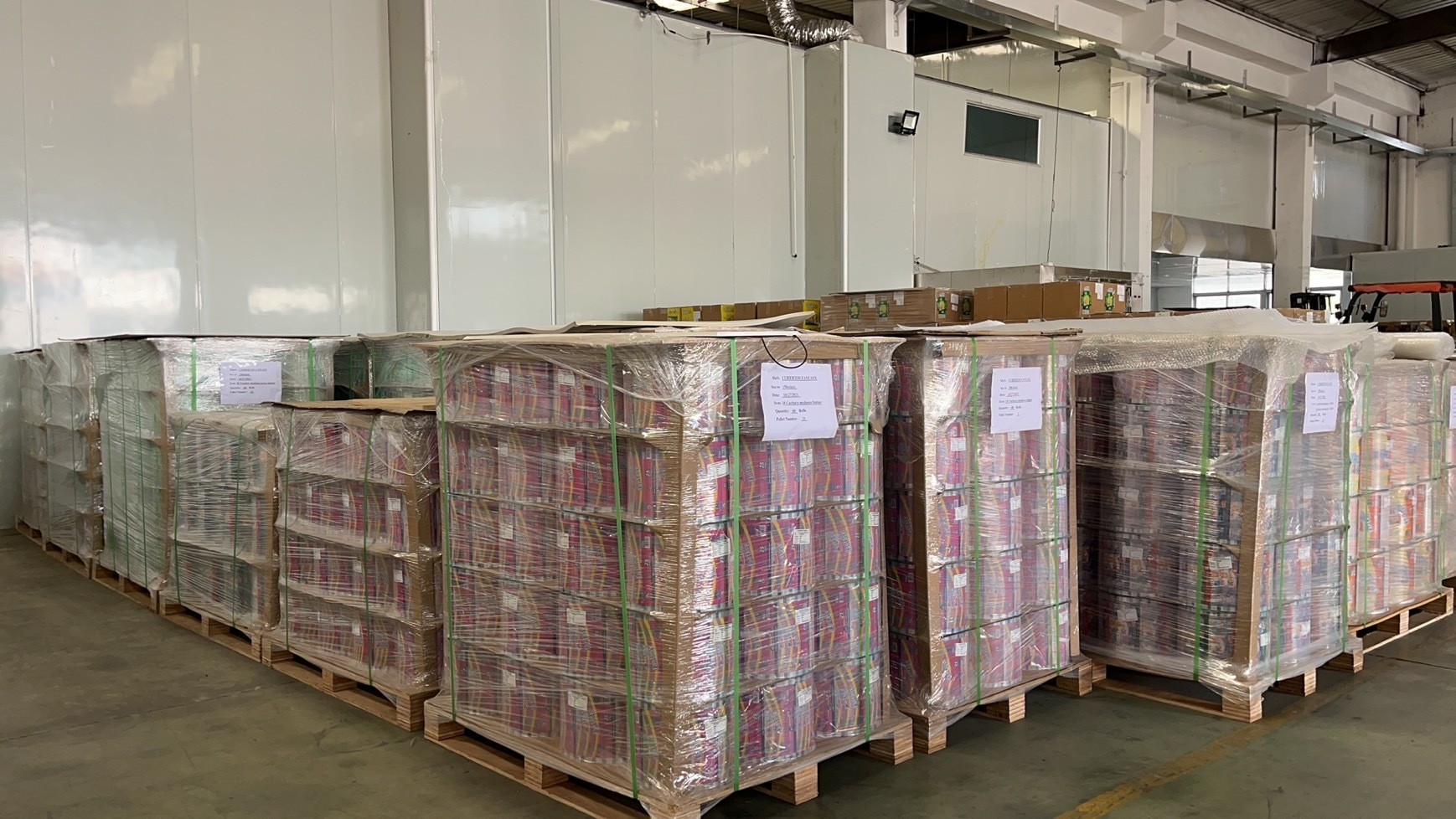 FDA Food Packaging Film Roll Multiple Layer Laminated Plastic Knife Fork Packing 120 Pieces
