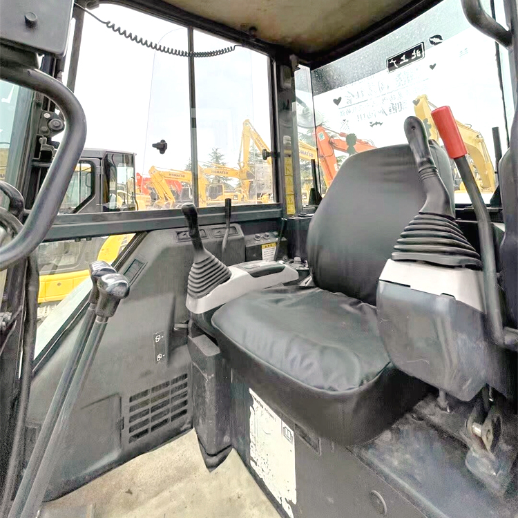 Good Condition Komatsu PC55 Excavator from Japan with 2896 Working Hours and 28.5 KW
