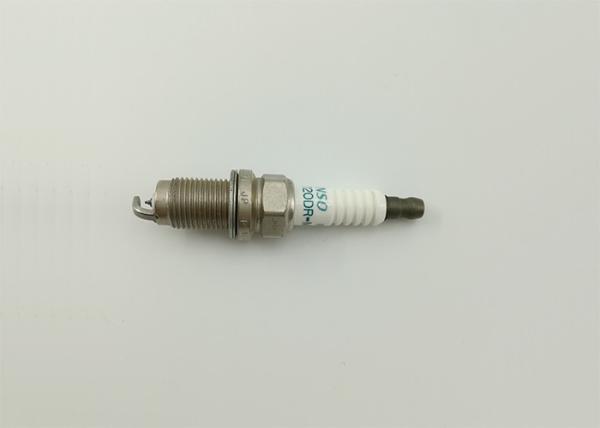SKJ20DR-M13 Auto Spark Plugs Replaces 267700-0560 IZFR6K-13 For Honda Accord 2.4
