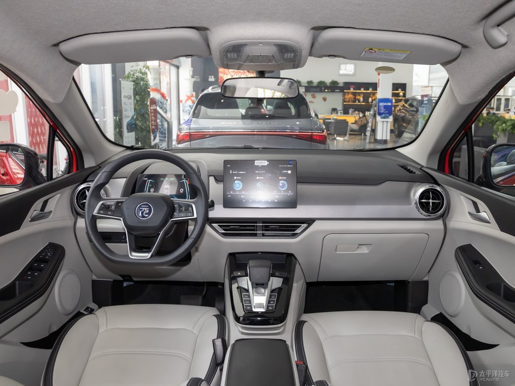 2022 China High Speed SUV Electric Vehicles New Energy Cars Automobile 4 doors 5 seats electric car BYD Yuan Pro EV in stock