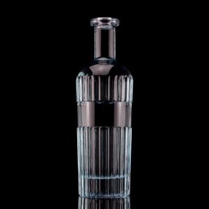 Wholesale Pretty Light Blue 750ml 75cl Vertical Stripes Vodka Bottle With Lid Made of Clear Glass from china suppliers