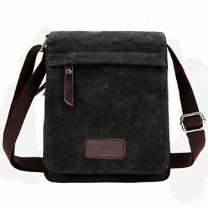 China Black Shoulder Tote Bag Zippered , Long Strap Canvas Bag Strip Design Reusable on sale