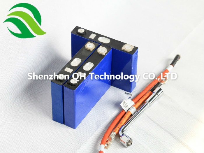 Golf Cart Lifepo4 Prismatic Cells , 12V 100Ah Gridfree Lifepo4 Car Battery