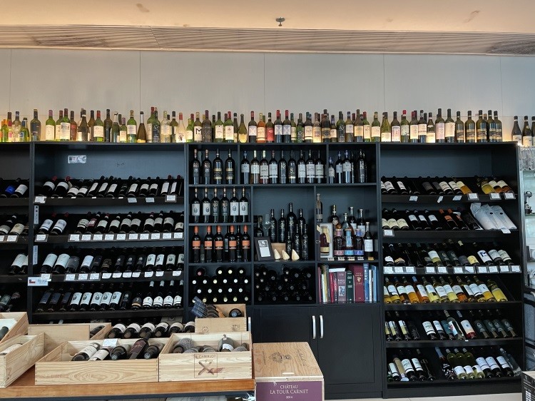 EPE Foam Packaging Wine Display Cabinet 16mm Thick Selectable MDF