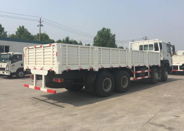 8X4 RHD Cargo Truck 30 - 60 Tons Euro 2 336HP High Security For Logistic
