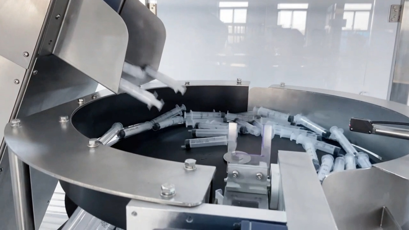 Automatic Pneumatic aseptic Gel Plugging Prefilled Paste Plastic Syringe Filling Machine