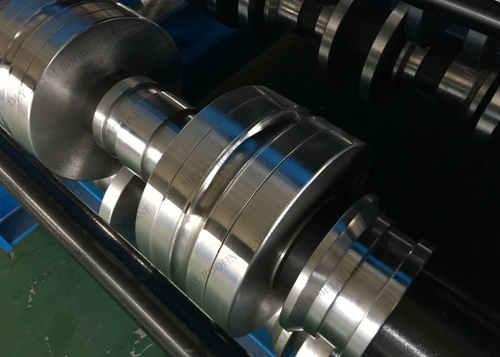 Cr12 Roof Deck Roll Forming Machine Automatic Decking Roll Forming Equipment