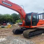 DX225LC DX225 Used Doosan Excavators 22T Excavator Crawler Excavator Types 1