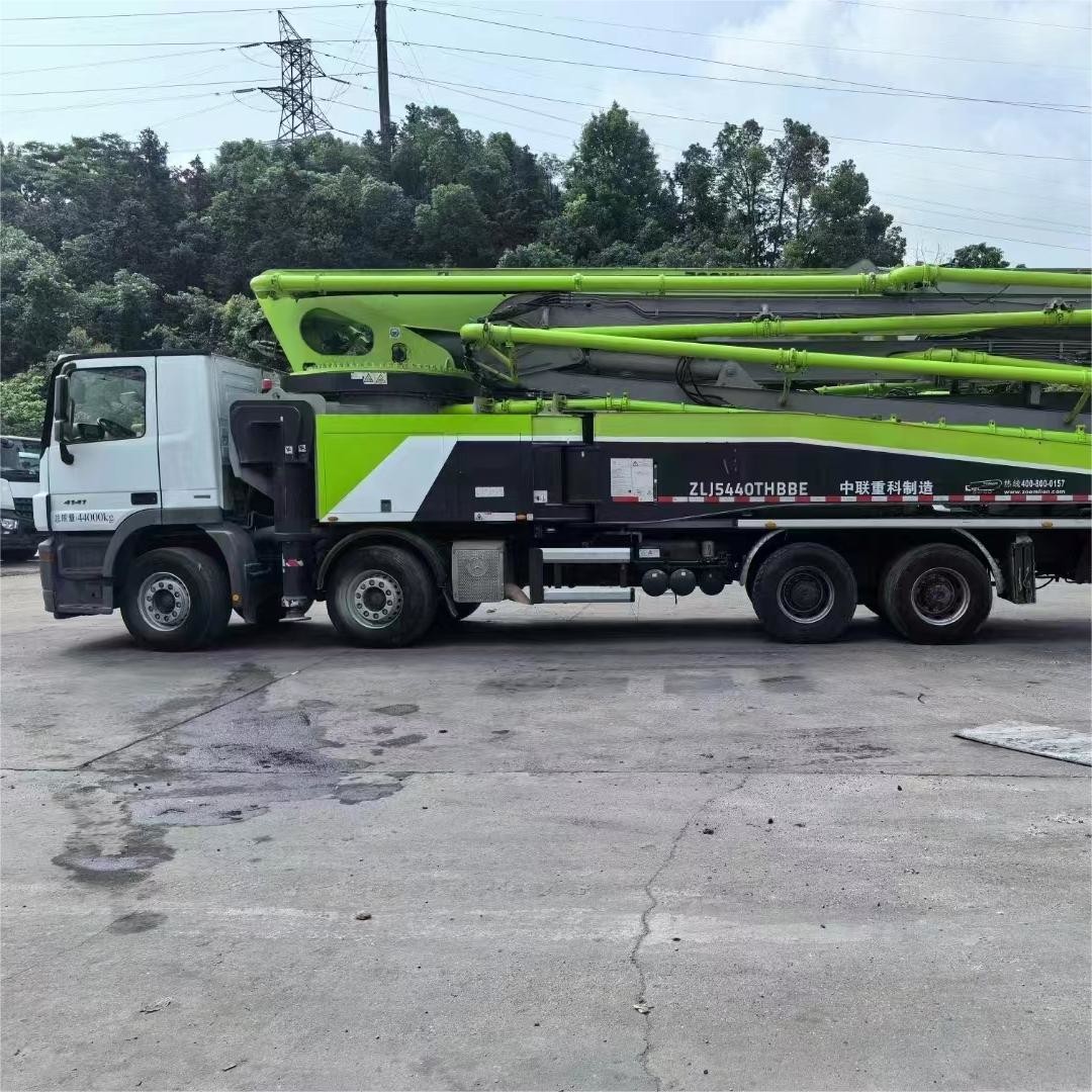 2019 Mercedes Benz Chassis Zoomlion Manual Transmission 63m Diesel Concrete Pump Truck In Vibrant
