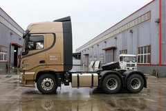 40t Tow Capability Dongfeng 6x4 Heavy Duty Tractor Truck With High Horsepower 520hp