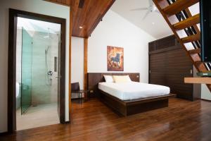 Wholesale Beach Front Luxury Vacation Villa interior Design Sleeping Room Furniture with Wardrobe from china suppliers
