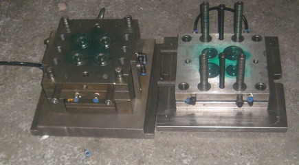 Custom service of precision plastic injection gear molding