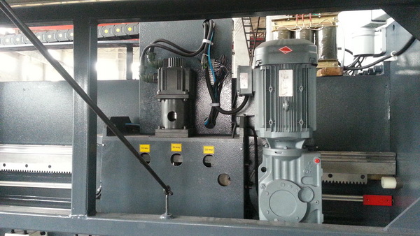 2 Axes CNC V Grooving Machine 2 m/min For Stainless Sheet CNC V Groover