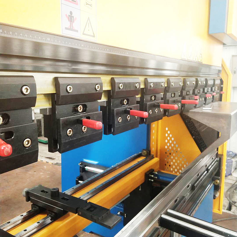 High Precision TP10S 80T 3200MM Metal Hydraulic Press Brakes Machine For Iron Box