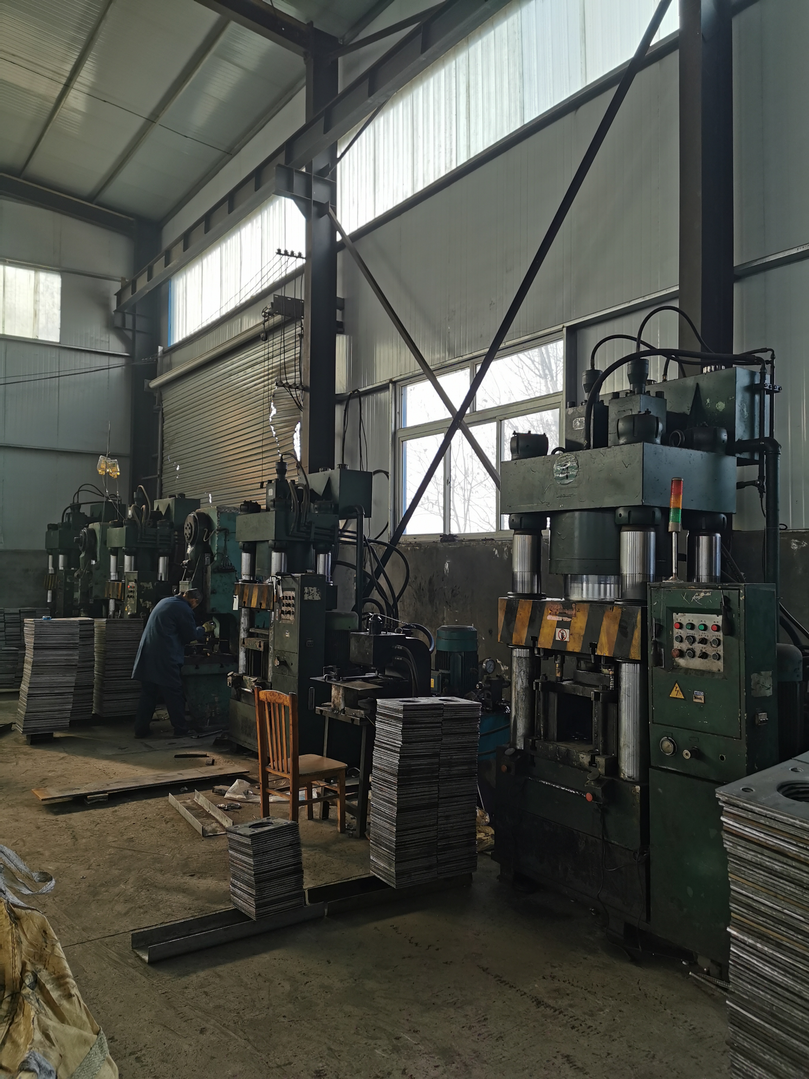 Galvanized Steel Guardrail Post For Roadway Safety On Highway Anti-Collision