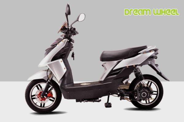 35 mph Electric 2 Wheel Scooter Gear motor strong climb ability 500W 60V With
