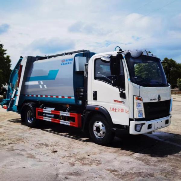 New Sinotruck Howo 6wheel Lift Compactor Garbage Truck 10ton Garbage Cleaning