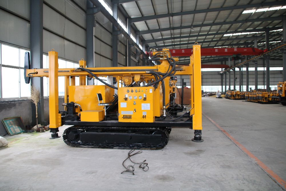 Hudraulic 300m DTH Drilling Rig Machine For Water Well