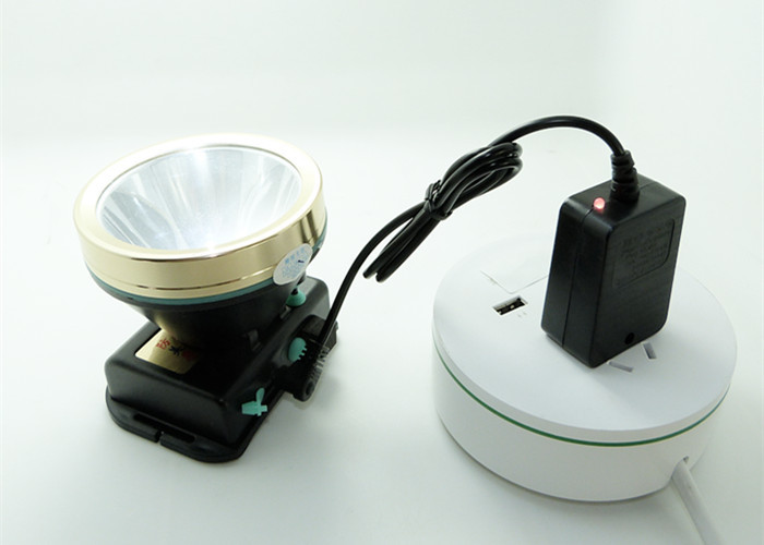 Portable 4.2 V 500mA Rechargeable Battery Charger For 18650 Rechargeable Batteries