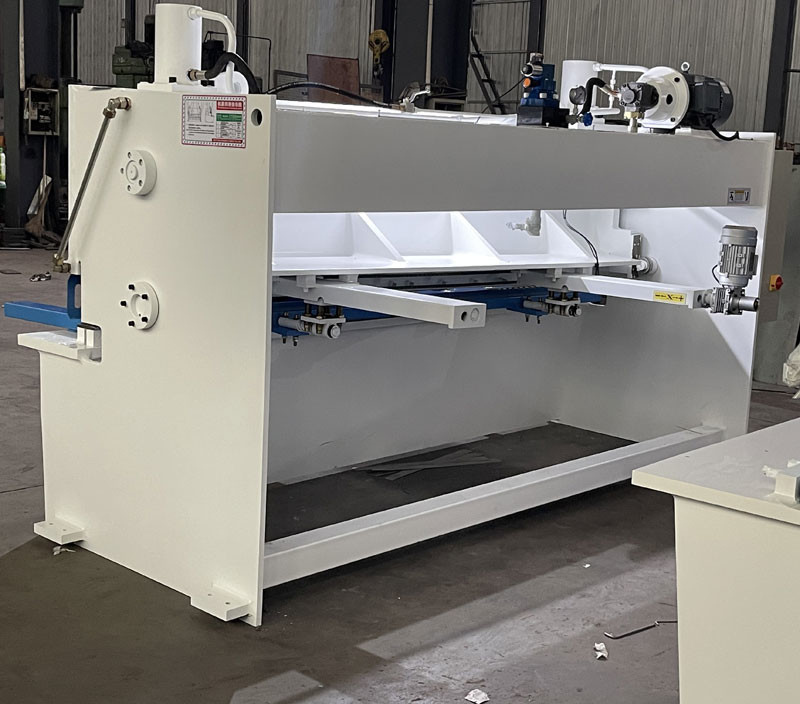 Guillotine Cutting Machine QC12Y Hydraulic Shearing Machine For Metal Sheet Carbon Steel 4mm