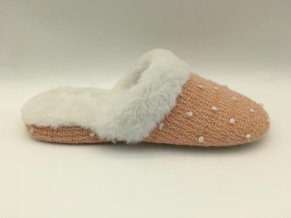Winter Soft Ladies Slippers Fleece Closed Toe Flat Shoes With Soft Knit / Fleece