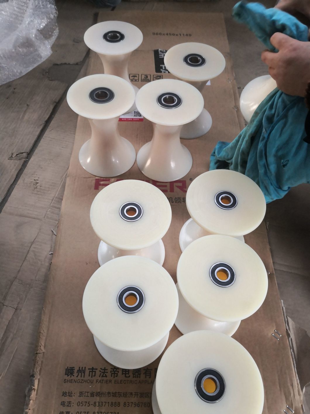 Small Nylon Sheave Manhole Cable Roller Cable Drum Pulley Tray Roller