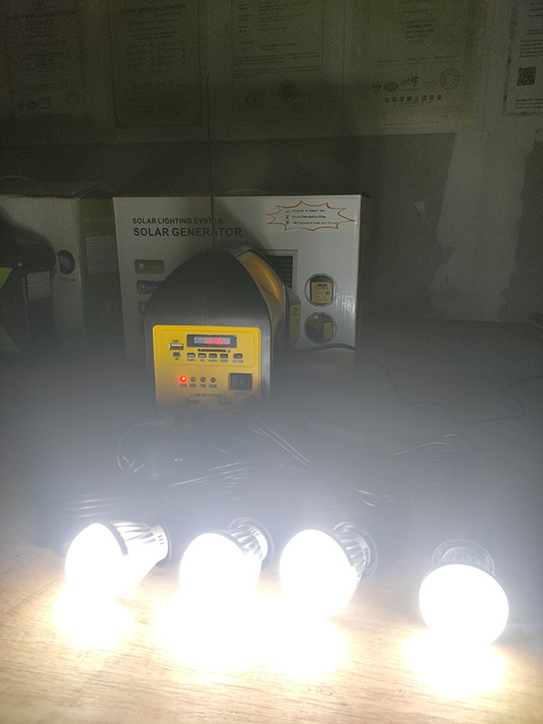 Solar Energy Waterproof Outdoor Garden outdoor wall lamp 5V 1000mA