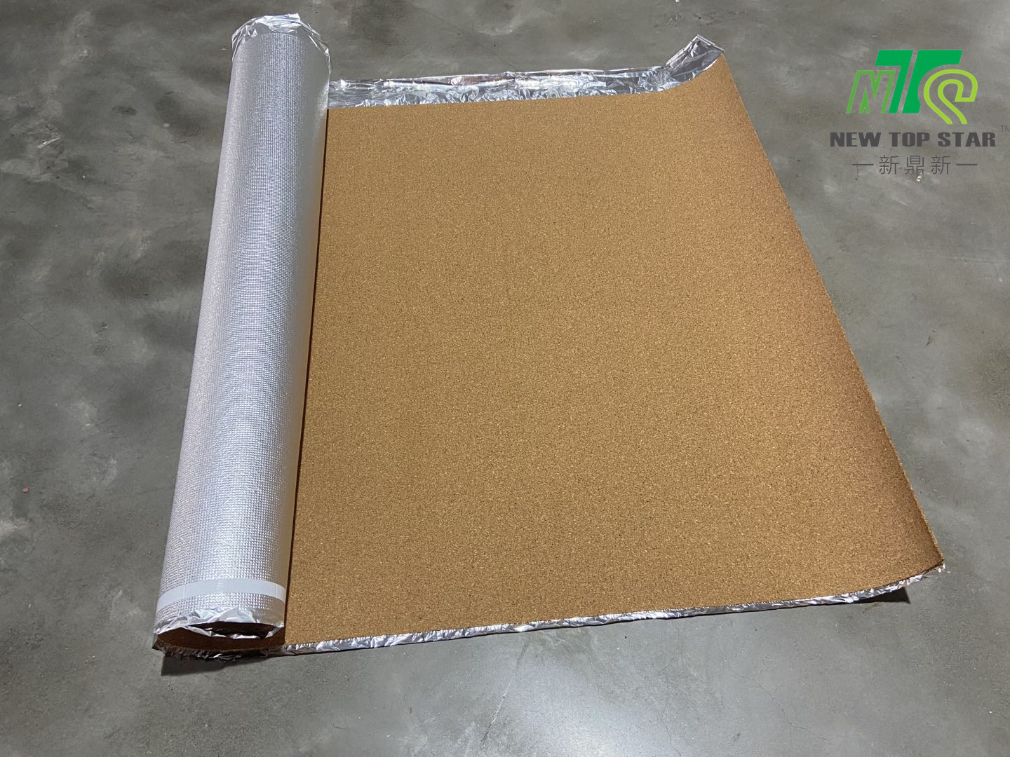 200KGS/CBM Natural Cork Roll Eco Cork Foam Underlayment With Vapor Barrier