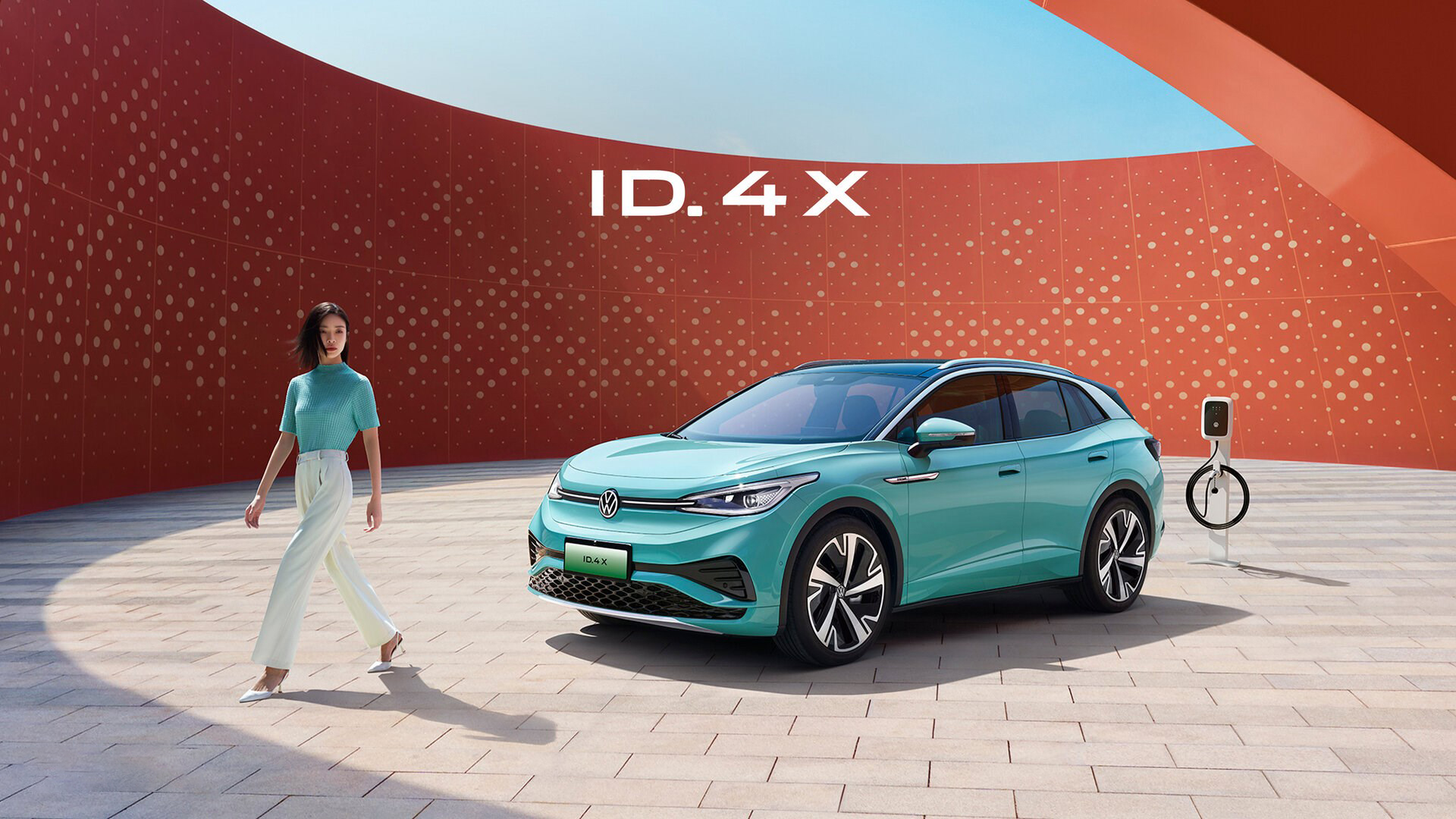 ID4 Pro New Car Lithium Battery Electric Car With Sunroof And High Speed SUV