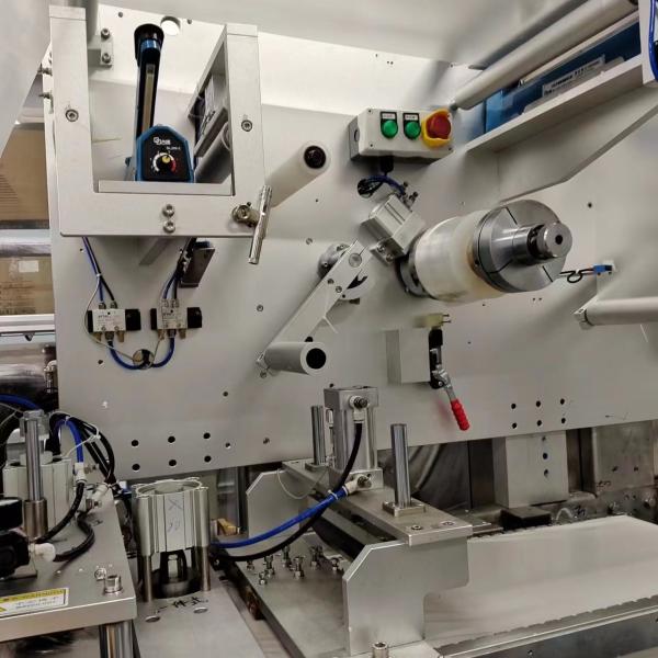 Automated Medical Bag Making Machine Velcro Patch Ostomy Bag Production