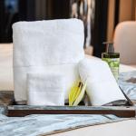 Luxury 5 Star Hotel Towel Set Custom Logo Hand Towel Custom Logo Quick Dry