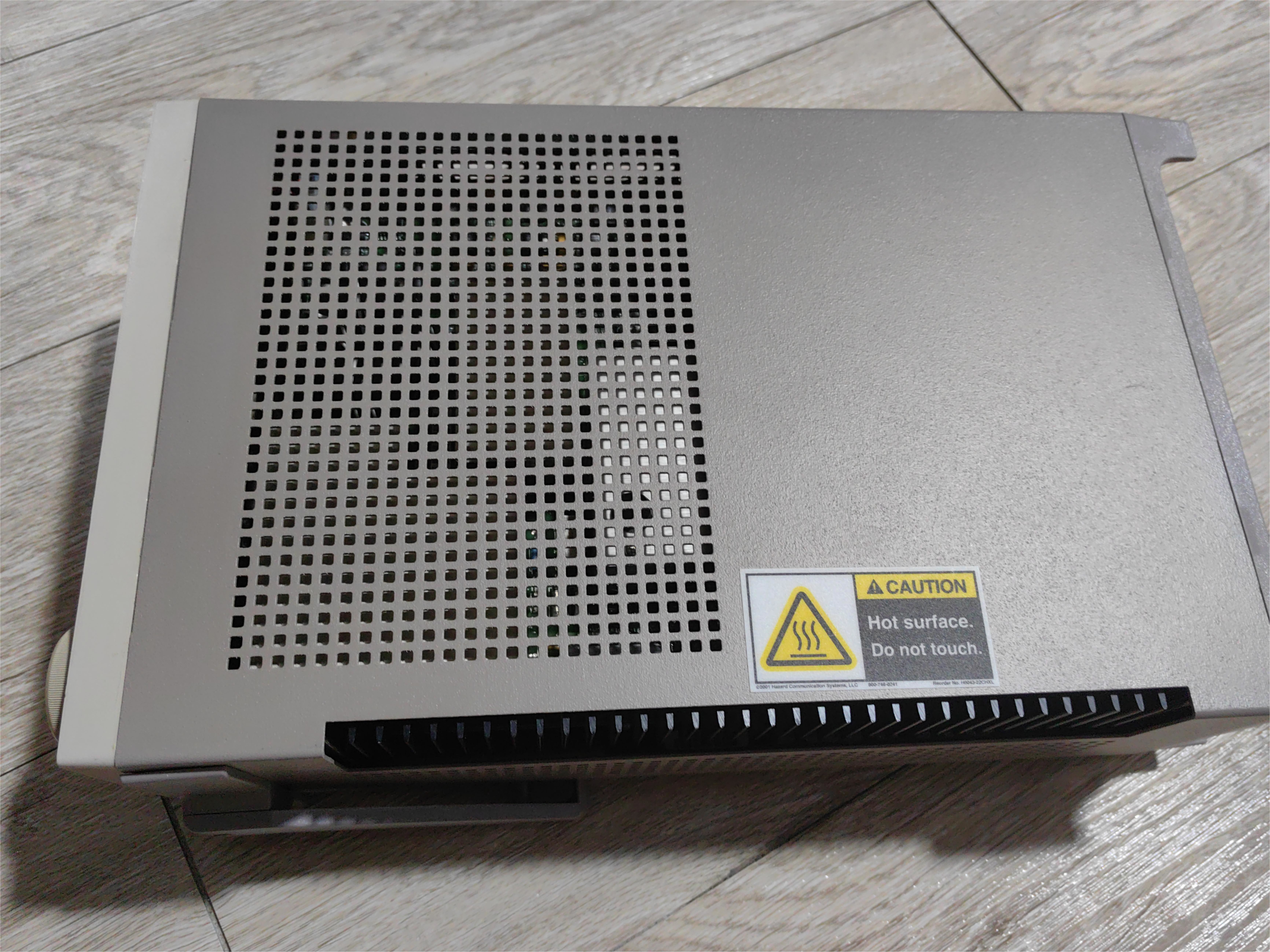 Keithley 6221 Ultra-Sensitive Current Sources Series 6200 AC DC Variable Power Supply Suitable For Calibration Of Digital Voltmeter And Analog