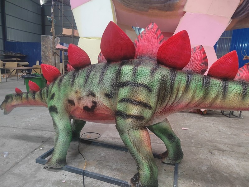Artificial Stegosaurus Customized Realistic Dinosaur Animatronic Model Remote Control