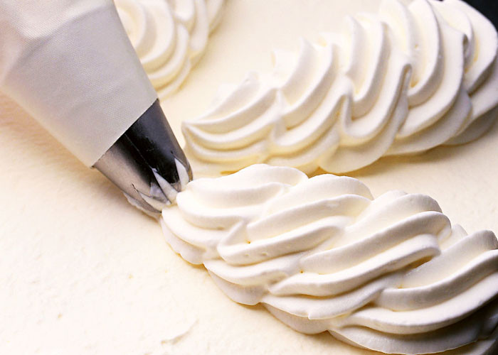 Food Grade Emulsifier DMG E471 Distilled Monoglyceride For Bakery Products