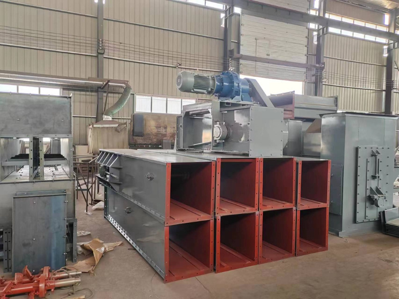 OEM Custom Flexible Submerged Inclined Chain Scraper Conveyor