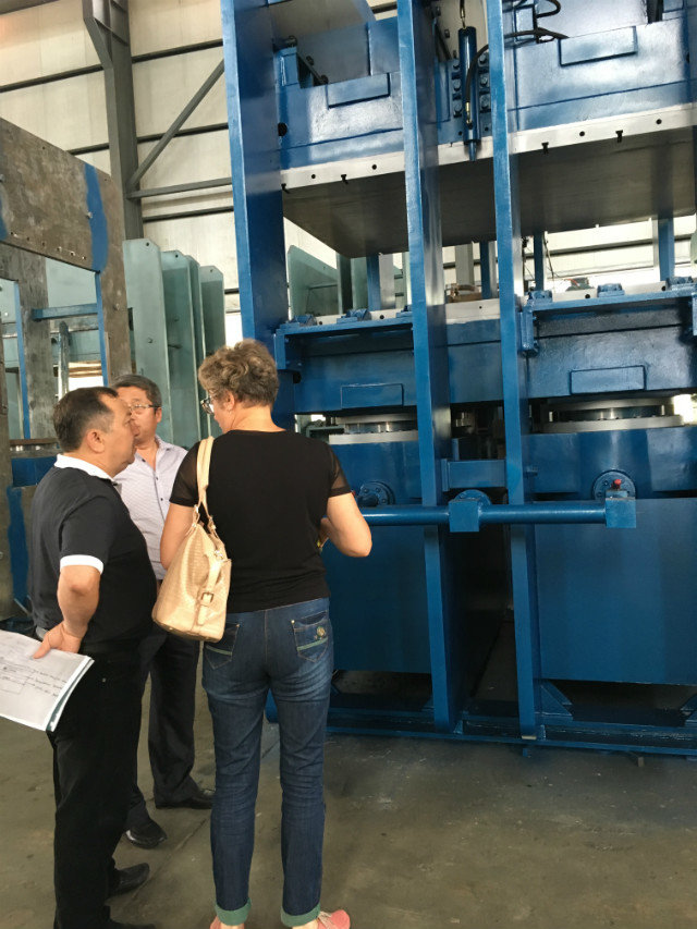 Rubber Vulcanizing Machine XLB-D Y 600*600 with 7.5KW Main Motor Power Hot Press